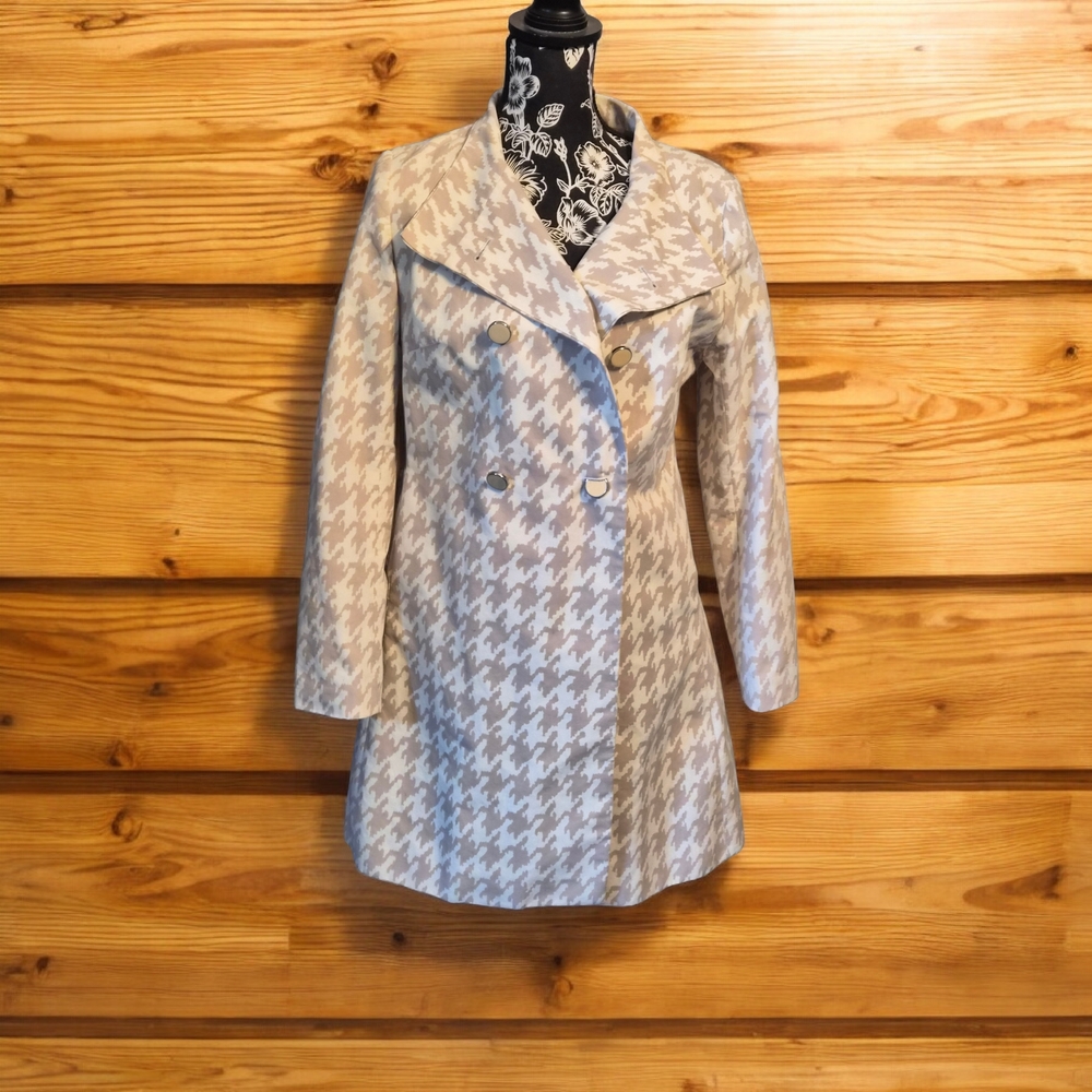 Double-Breasted Houndstooth Blazer Coat - Beige & White